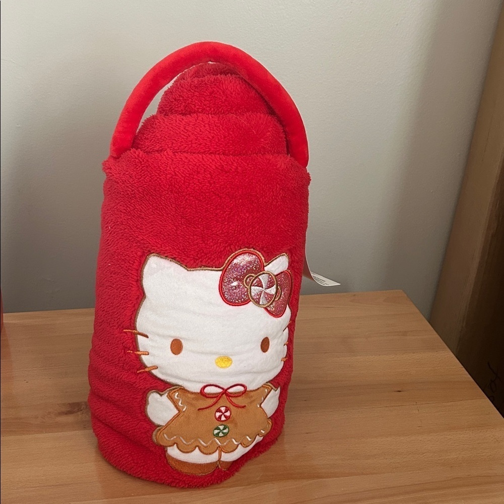 Red Hello Kitty Snow Throw 
60x40